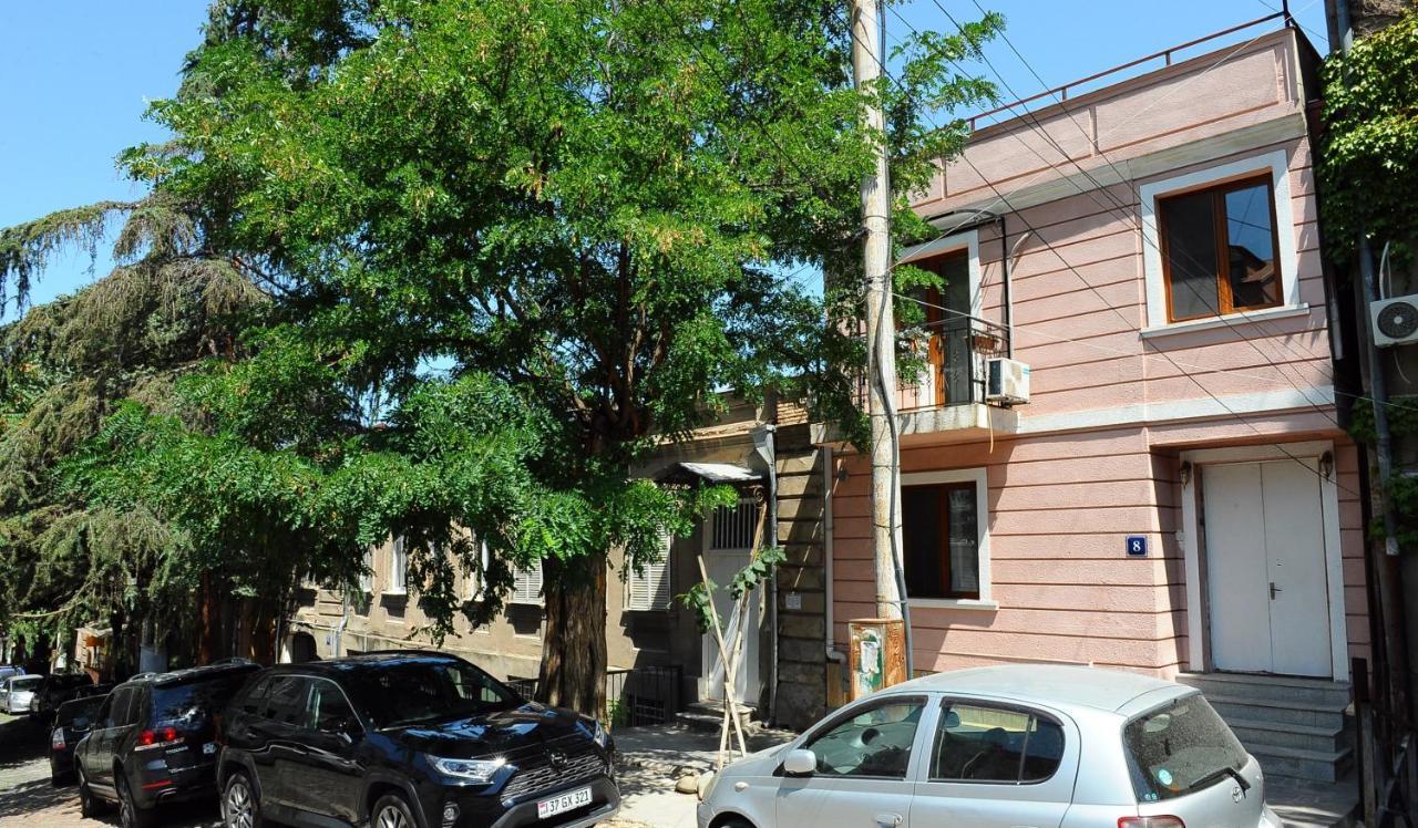Janika Apartments Tbilisi ภายนอก รูปภาพ