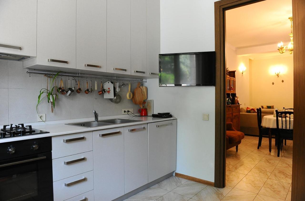 Janika Apartments Tbilisi ภายนอก รูปภาพ