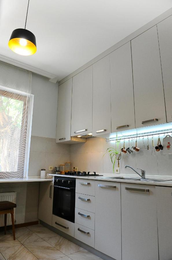 Janika Apartments Tbilisi ภายนอก รูปภาพ